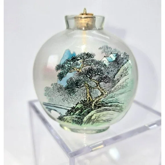 Antique Hand-Painted Chinese Glass Snuff Bottle With Landscape Floral Art je147